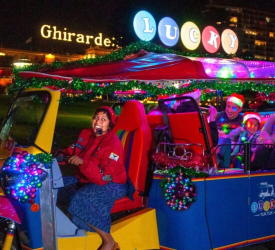 Lucky Tuk Tuk holiday lights sites tour San Francisco