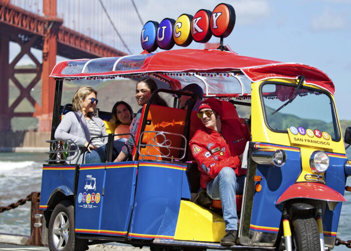 Lucky Tuk Tuk Tour with stop at the Golden Gate Bridge and Fort Point